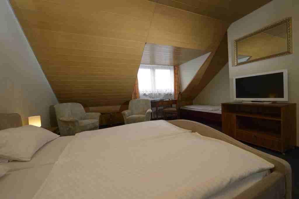 Hotel Continental Саарбрюккен Номер фото